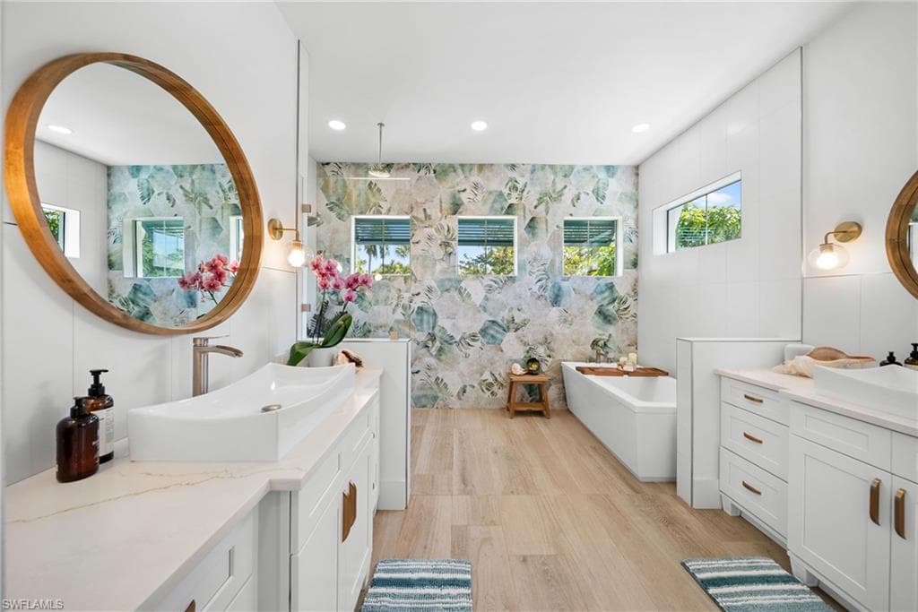 27000 Flamingo DR-32