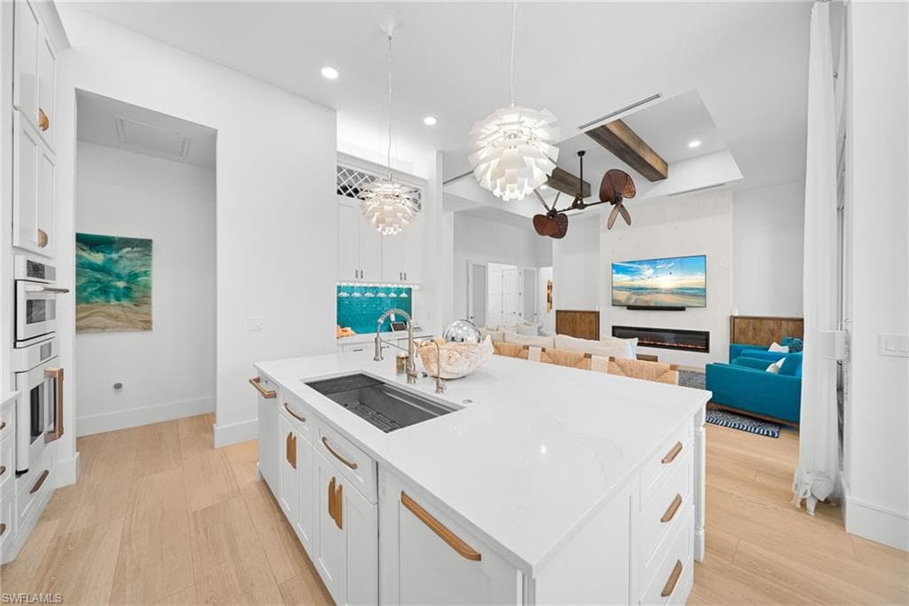 27000 Flamingo DR-13
