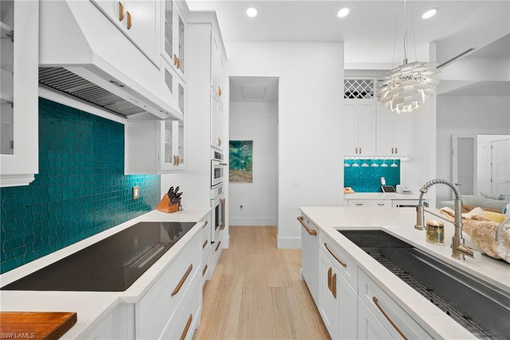 27000 Flamingo DR-14