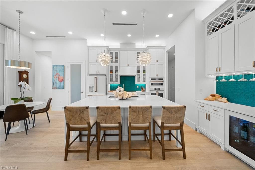 27000 Flamingo DR-10