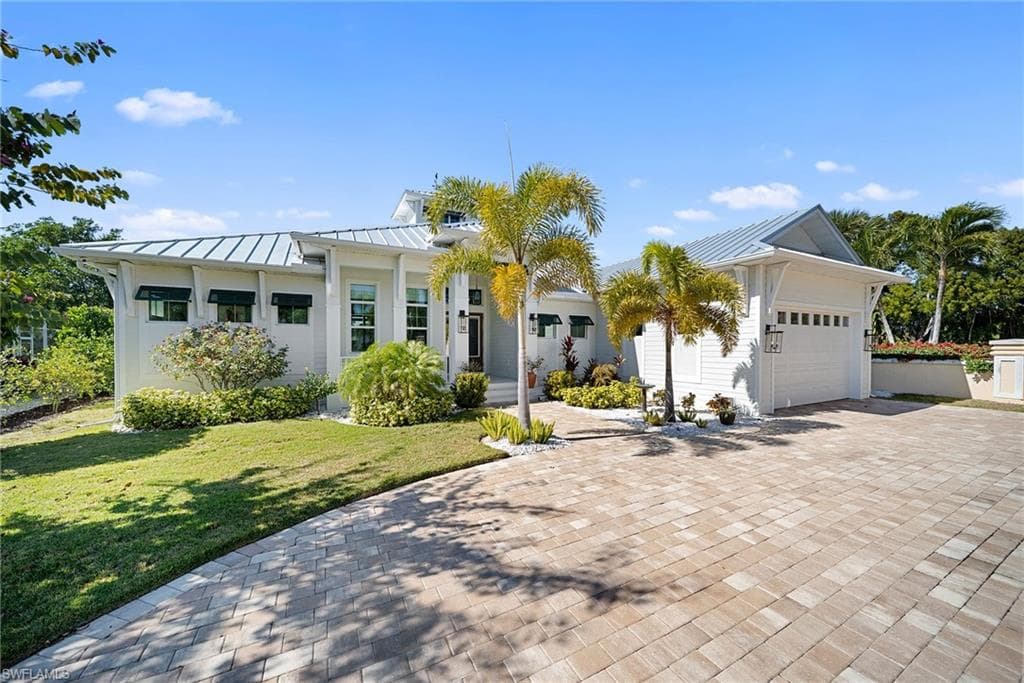 27000 Flamingo DR-3