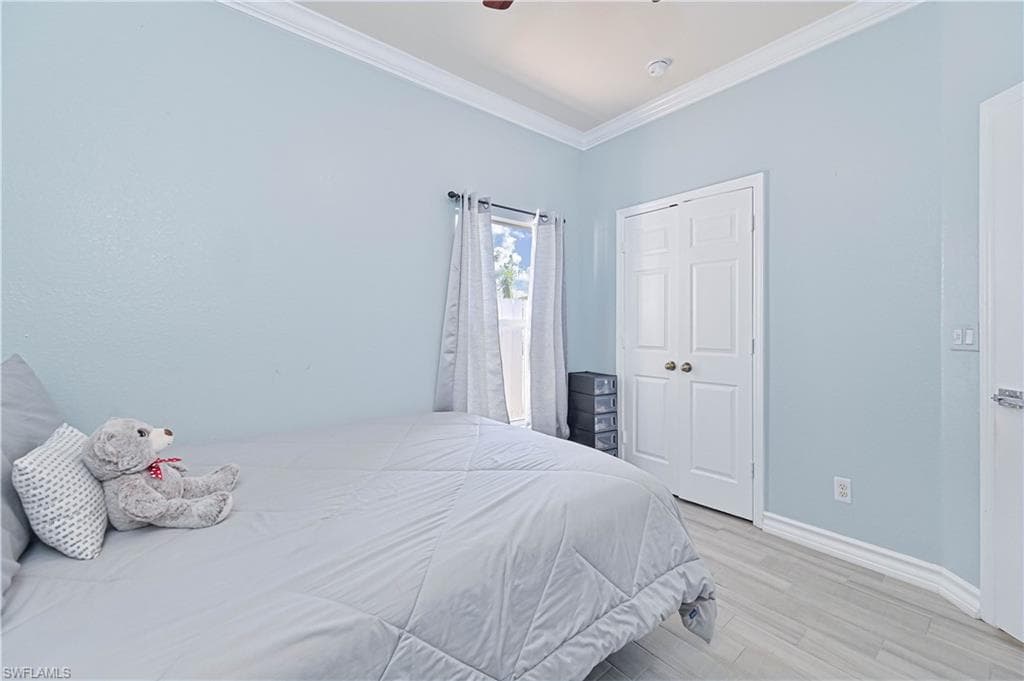 9006 Gladiolus Preserve CIR-31