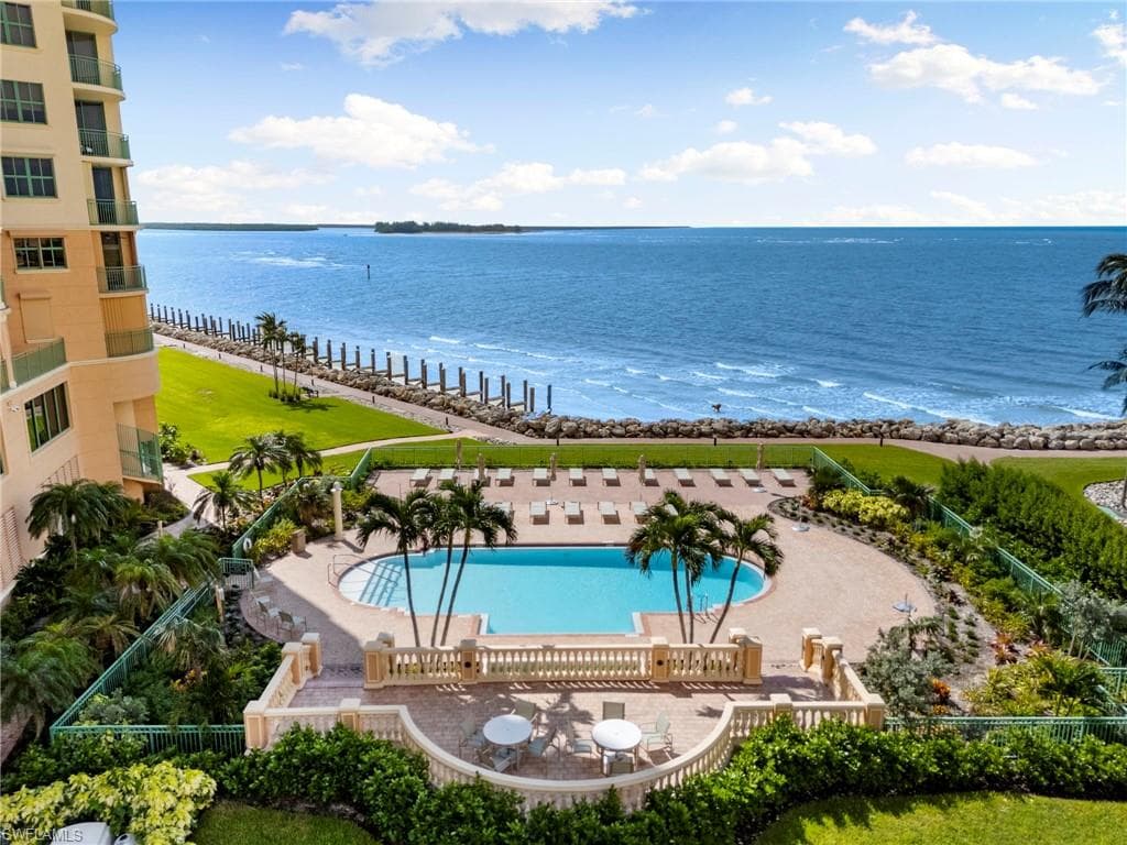 980 Cape Marco DR 1102-28