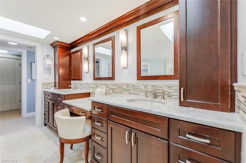 1656 Lands End Vlg-22