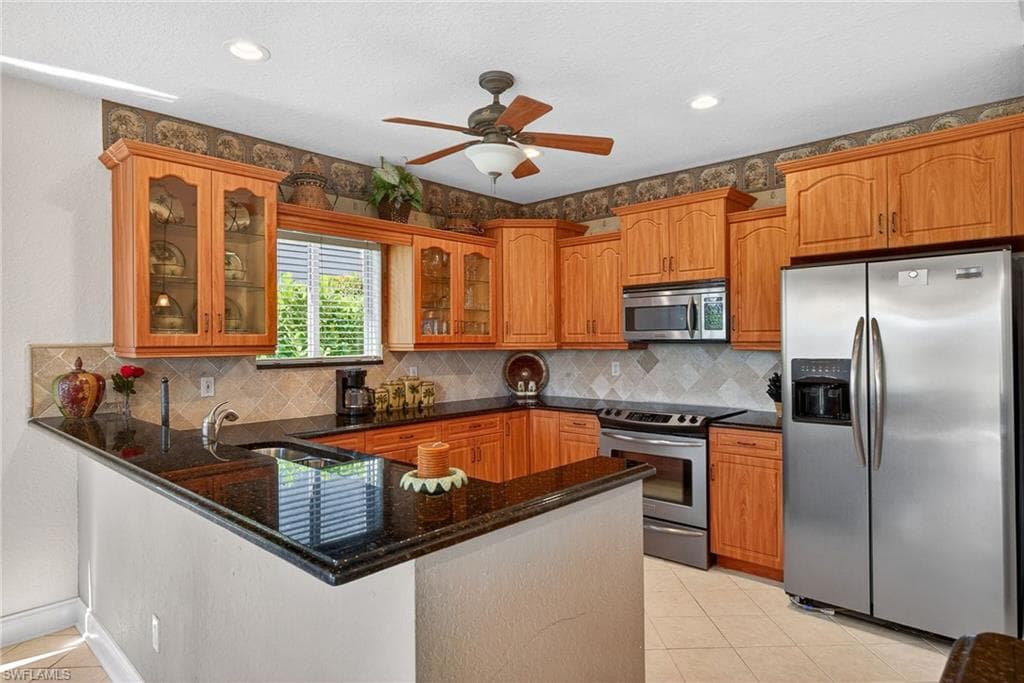 8496 Southbridge DR 4-11