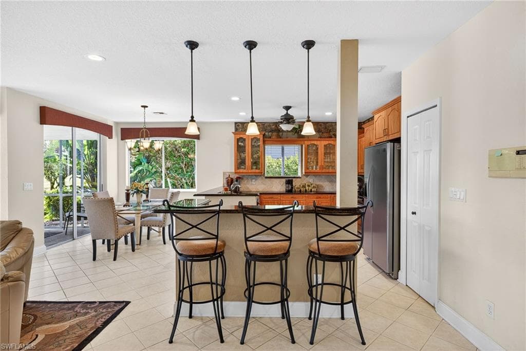 8496 Southbridge DR 4-10