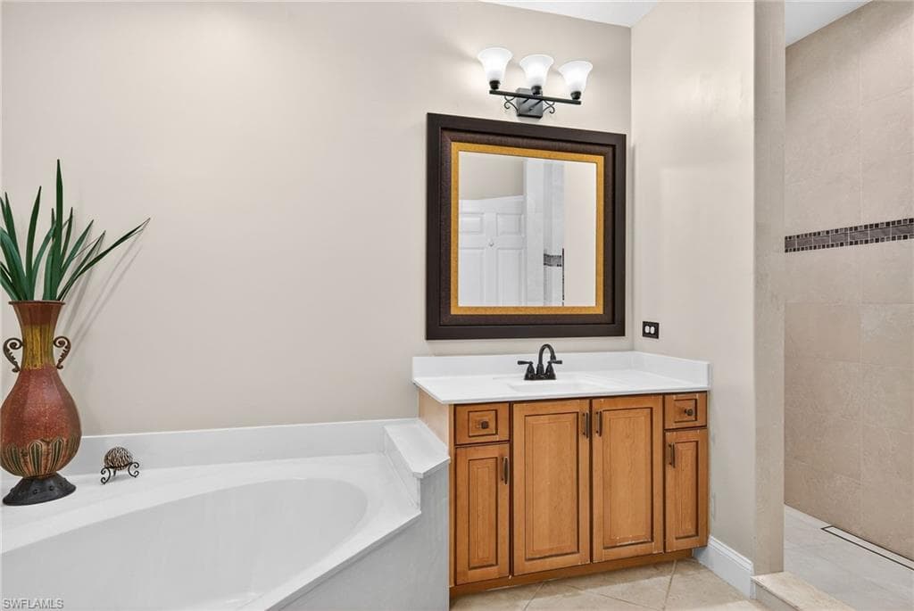 8496 Southbridge DR 4-18