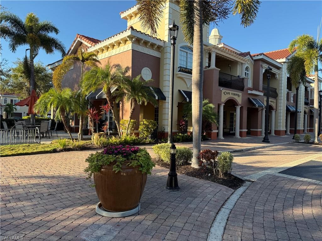 20257 Royal Villagio CT 203-17