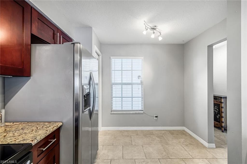 9580 Victoria LN # 208A, NAPLES FL 34109-10