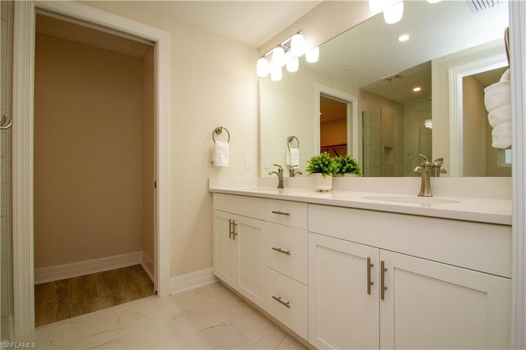 268 Indies Dr 102-22