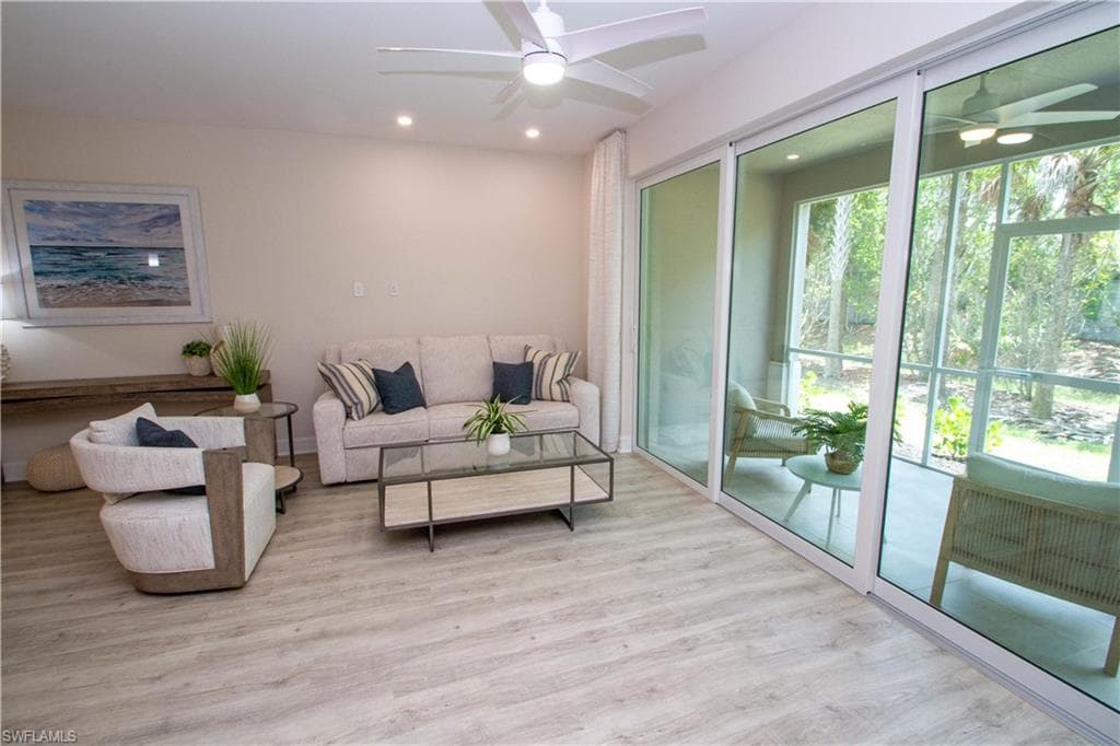 268 Indies Dr 102-6
