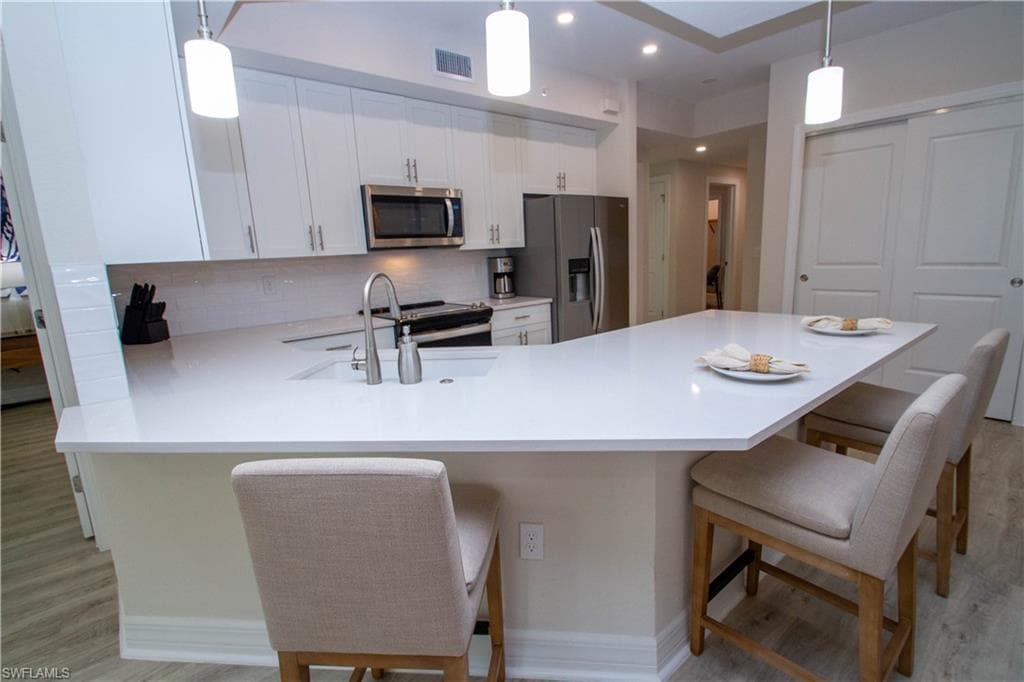 268 Indies Dr 102-9