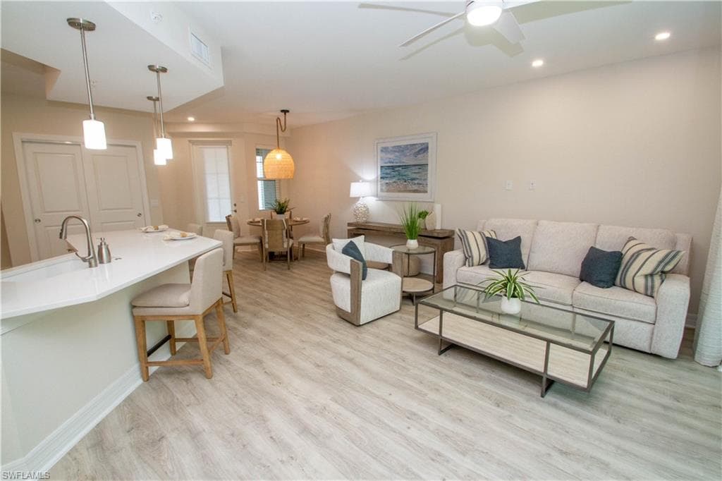 268 Indies Dr 102-7