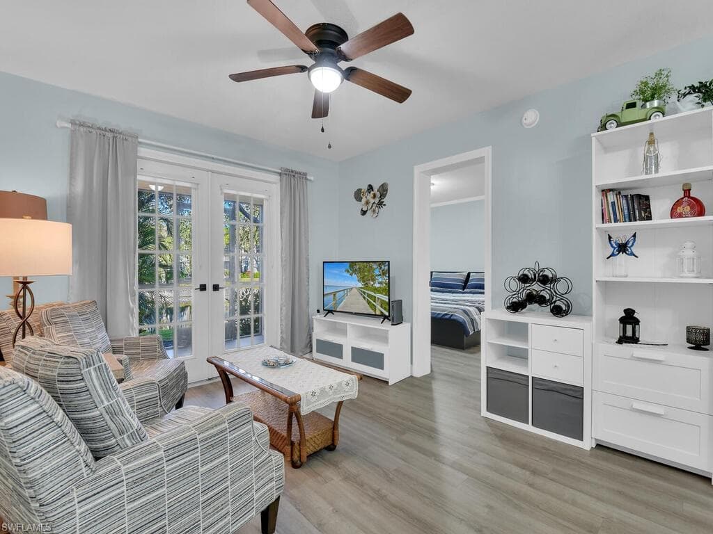 5371 Treetops DR # M103, NAPLES FL 34113-9