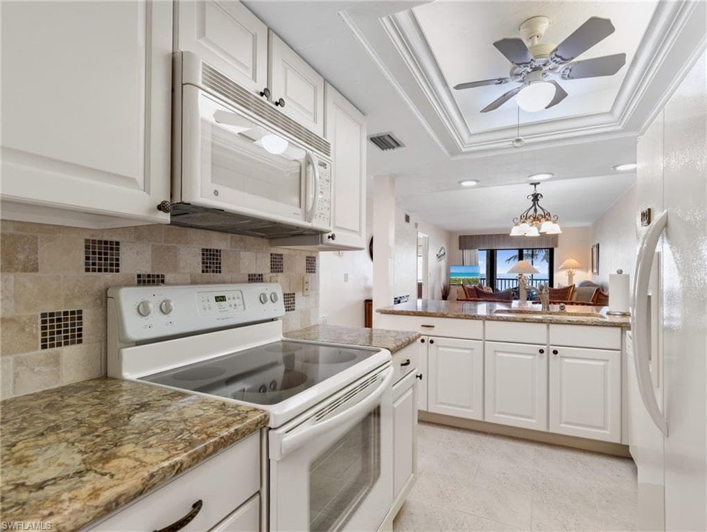 7500 Estero BLVD 203-16