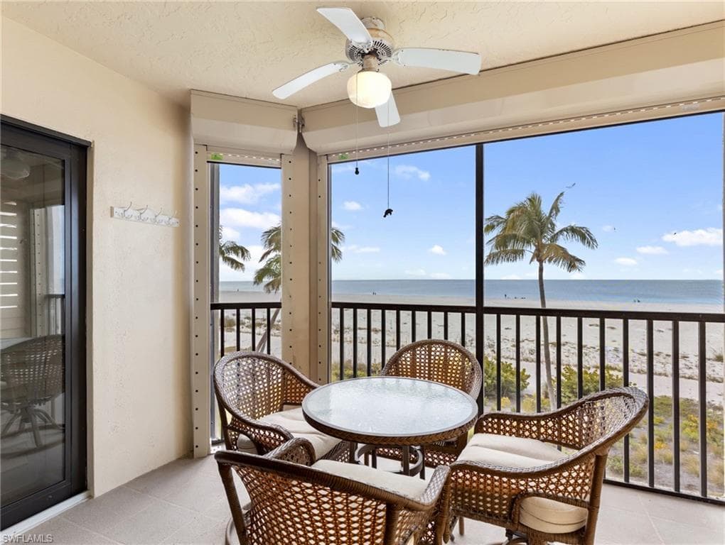 7500 Estero BLVD 203-9