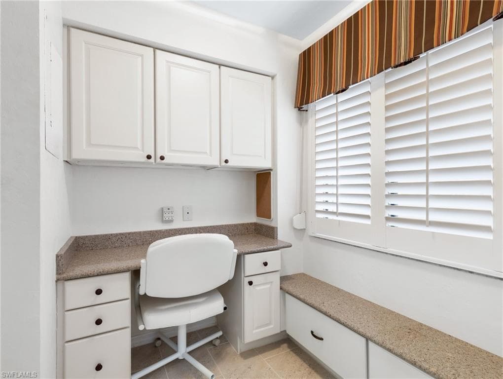 7500 Estero BLVD 203-18
