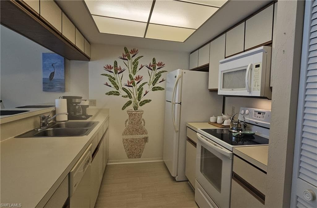 460 Fox Haven DR 1204-9