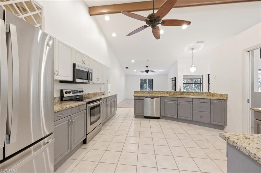 5356 Sycamore DR, NAPLES FL 34119-3