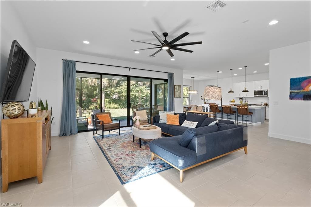 20860 Thistle Leaf LN-8