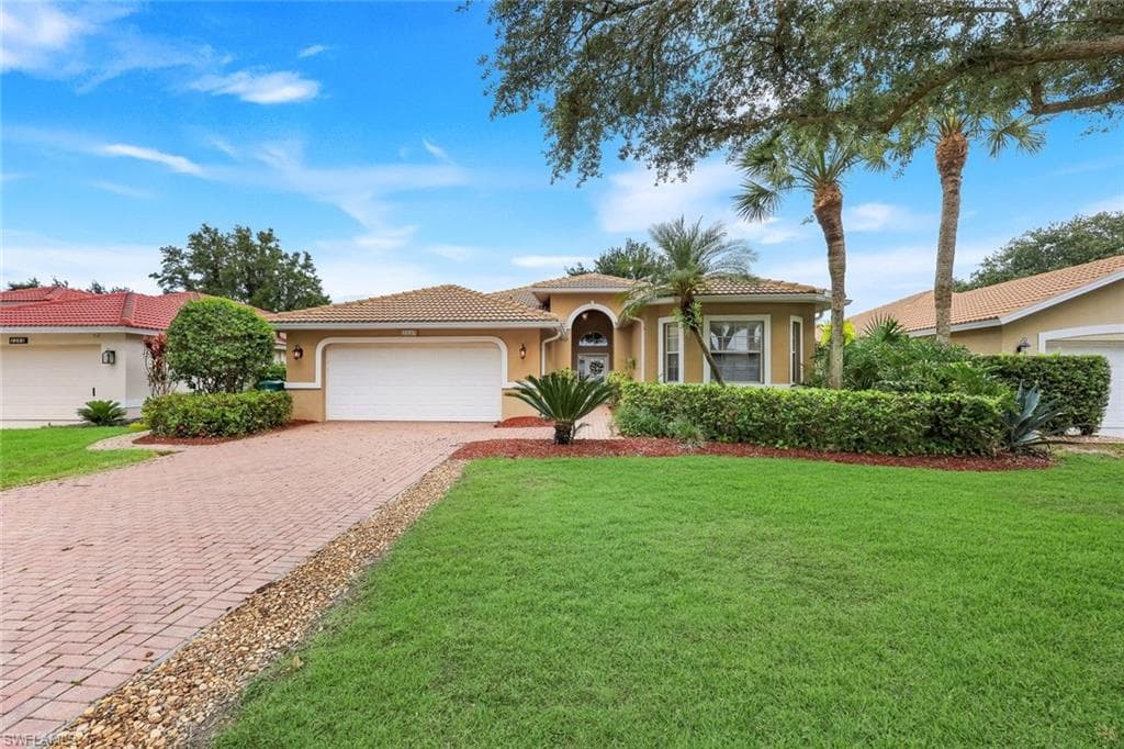 2237 Heritage Greens DR-4