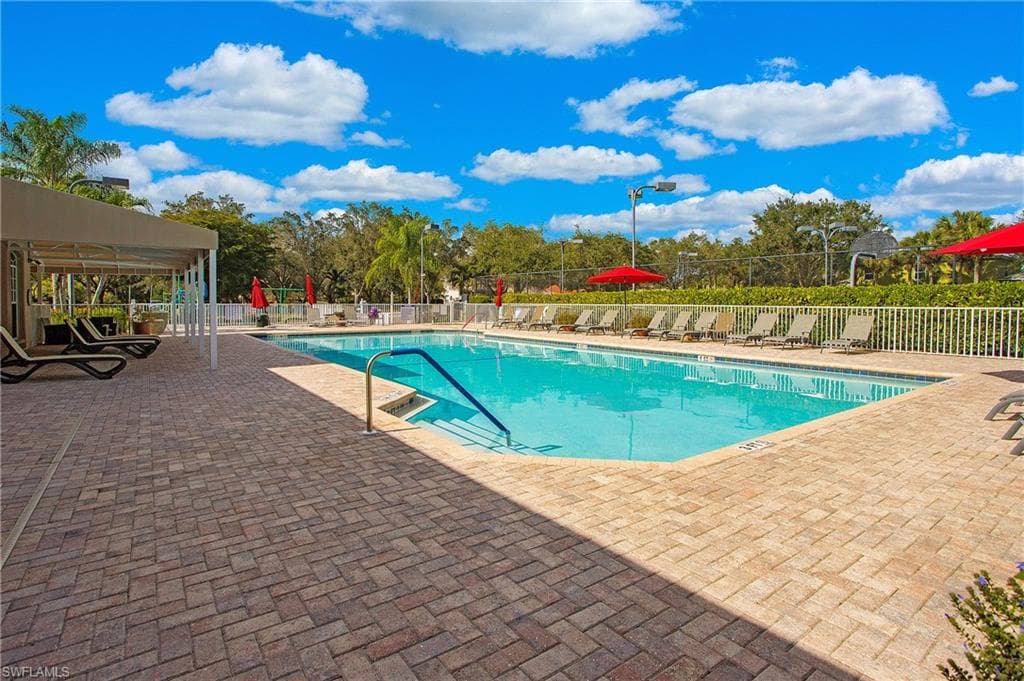 2237 Heritage Greens DR-38