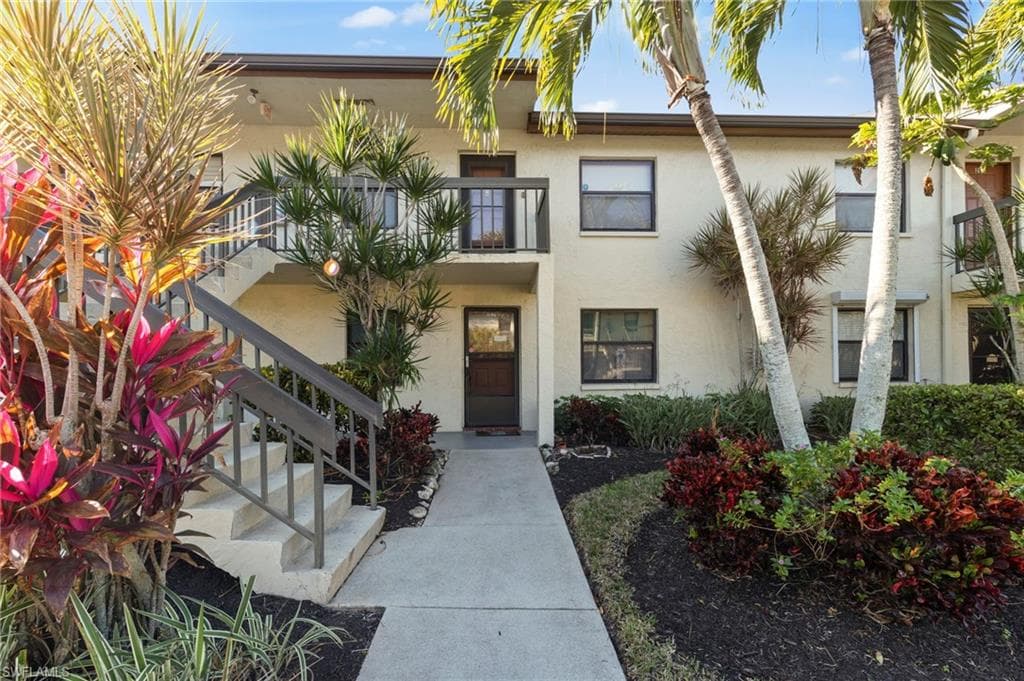 9305 Lake Park DR 102-1