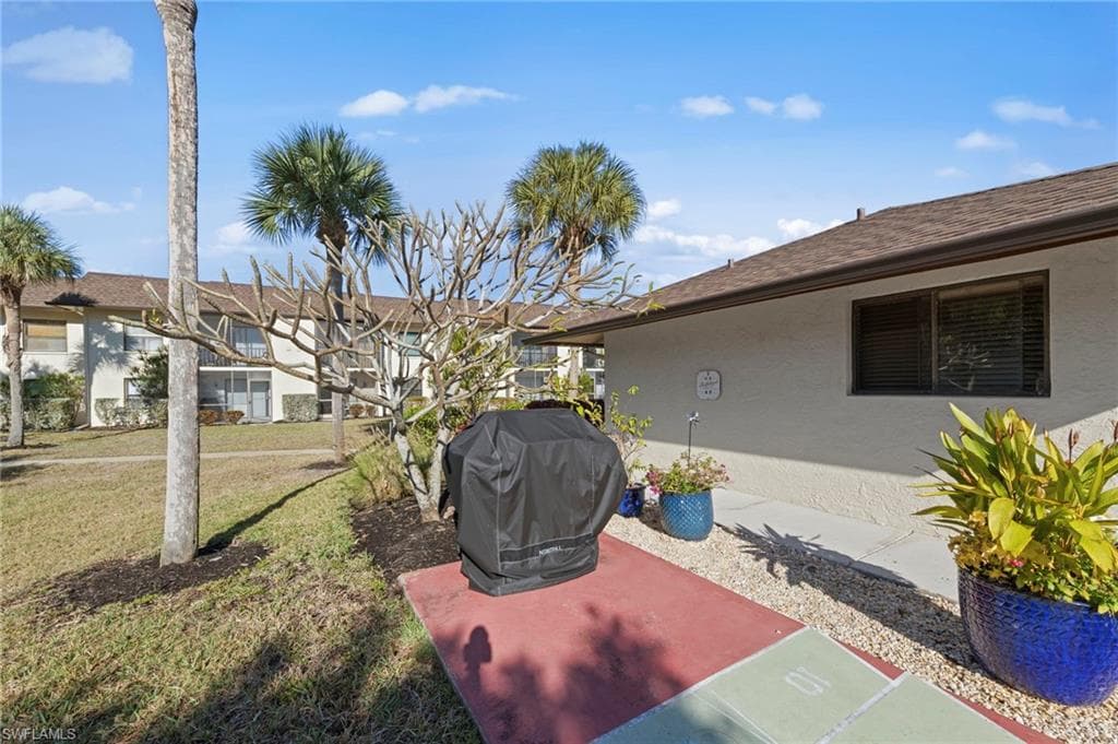 9305 Lake Park DR 102-32