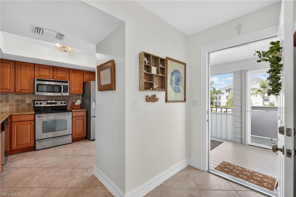 523 Club Side DR 2-523-10
