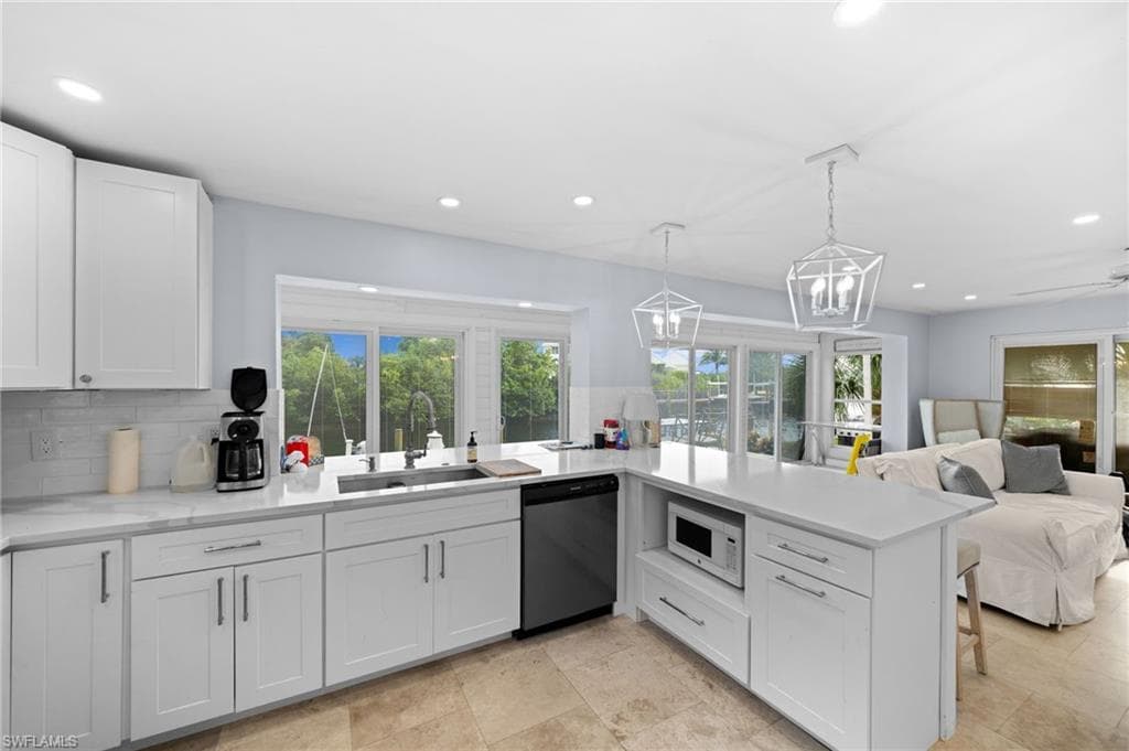 1360 Chesapeake AVE, NAPLES FL 34102-13
