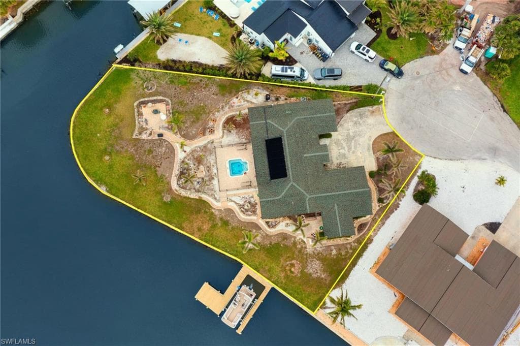 675 Randy LN, FORT MYERS BEACH FL 33931-11
