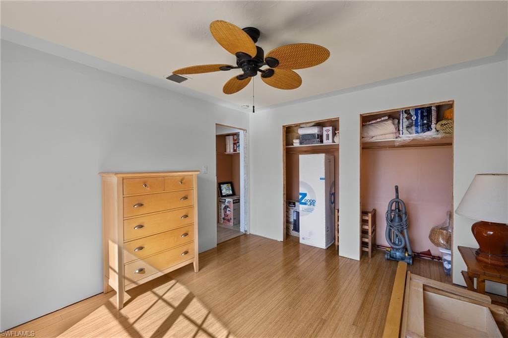 675 Randy LN, FORT MYERS BEACH FL 33931-27