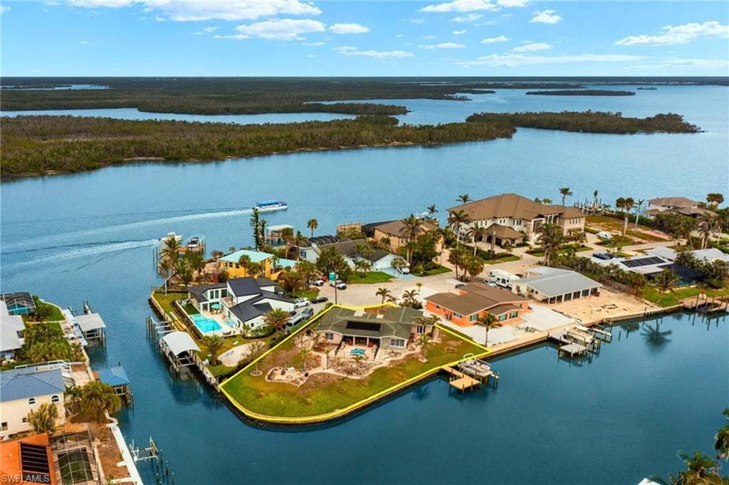 675 Randy LN, FORT MYERS BEACH FL 33931-10