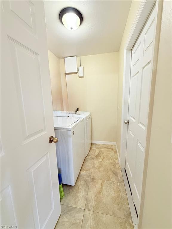755 Arundel CIR, FORT MYERS FL 33913-16