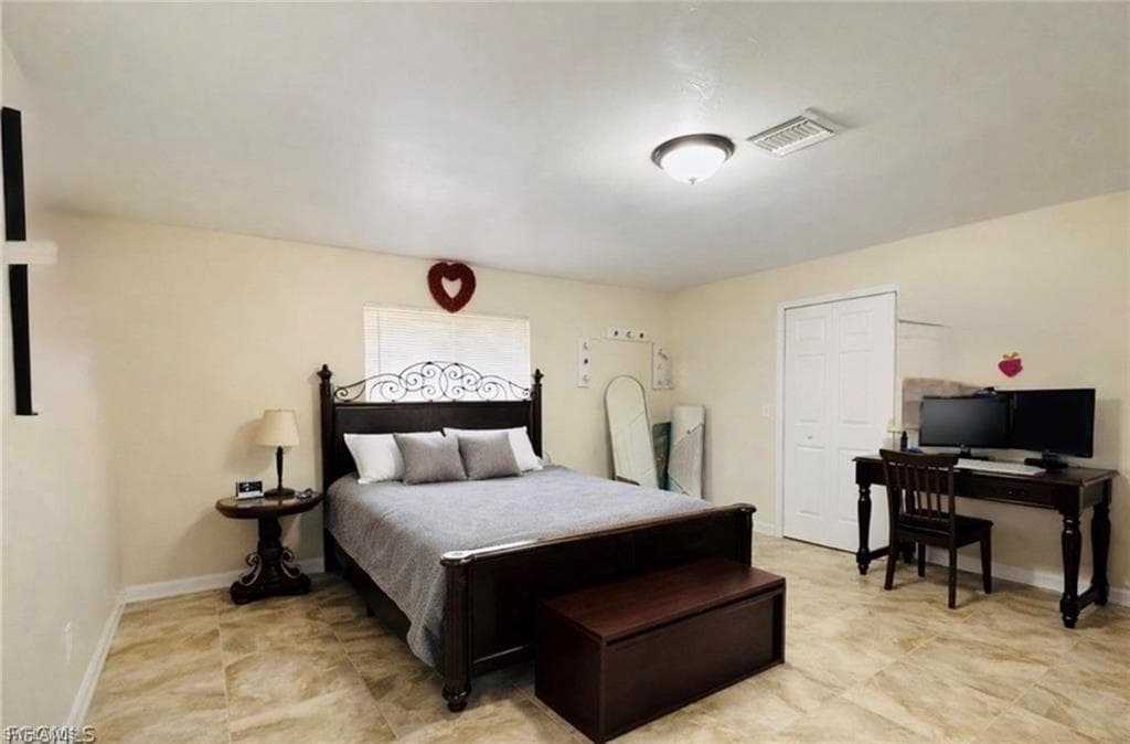 755 Arundel CIR, FORT MYERS FL 33913-9