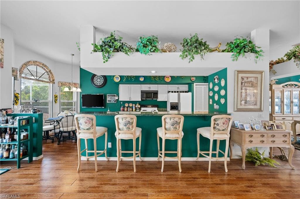 256 Countryside DR-7