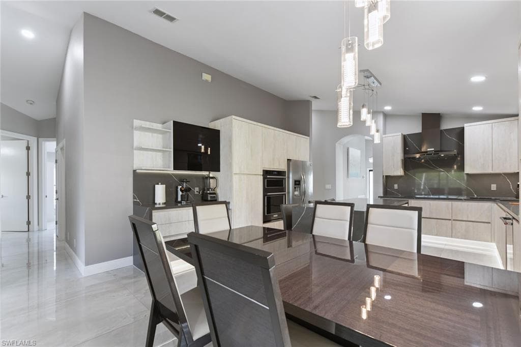 15613 Beachcomber AVE-17
