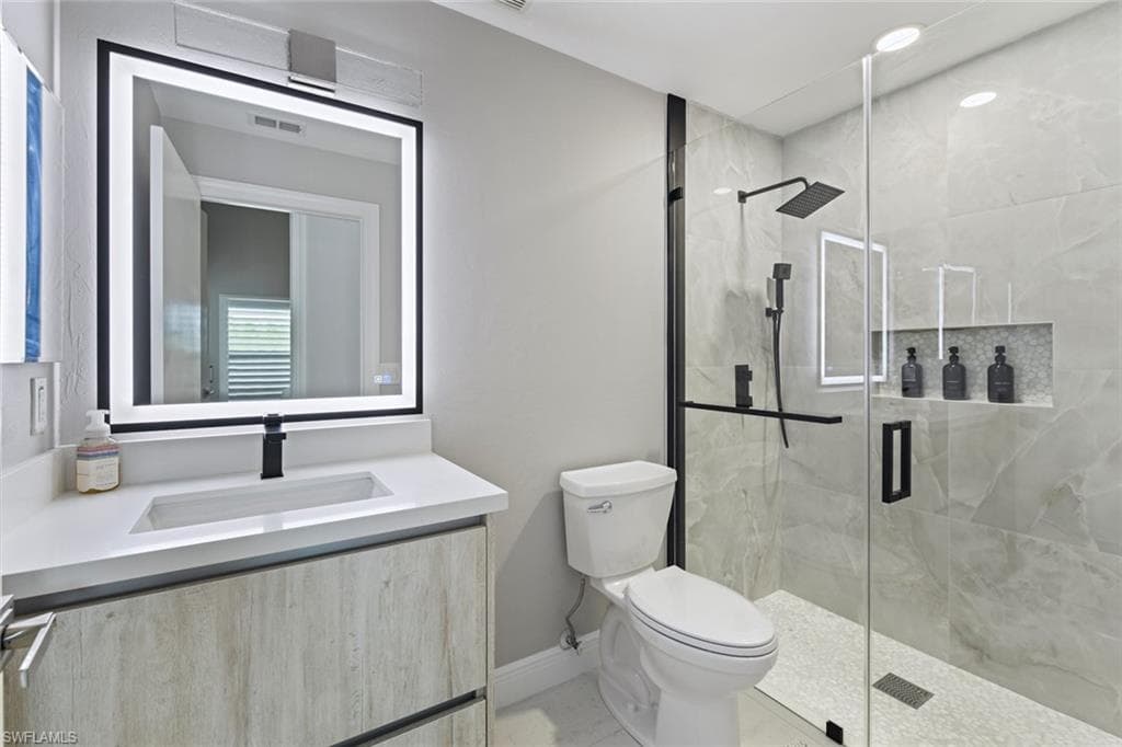 15613 Beachcomber AVE-30