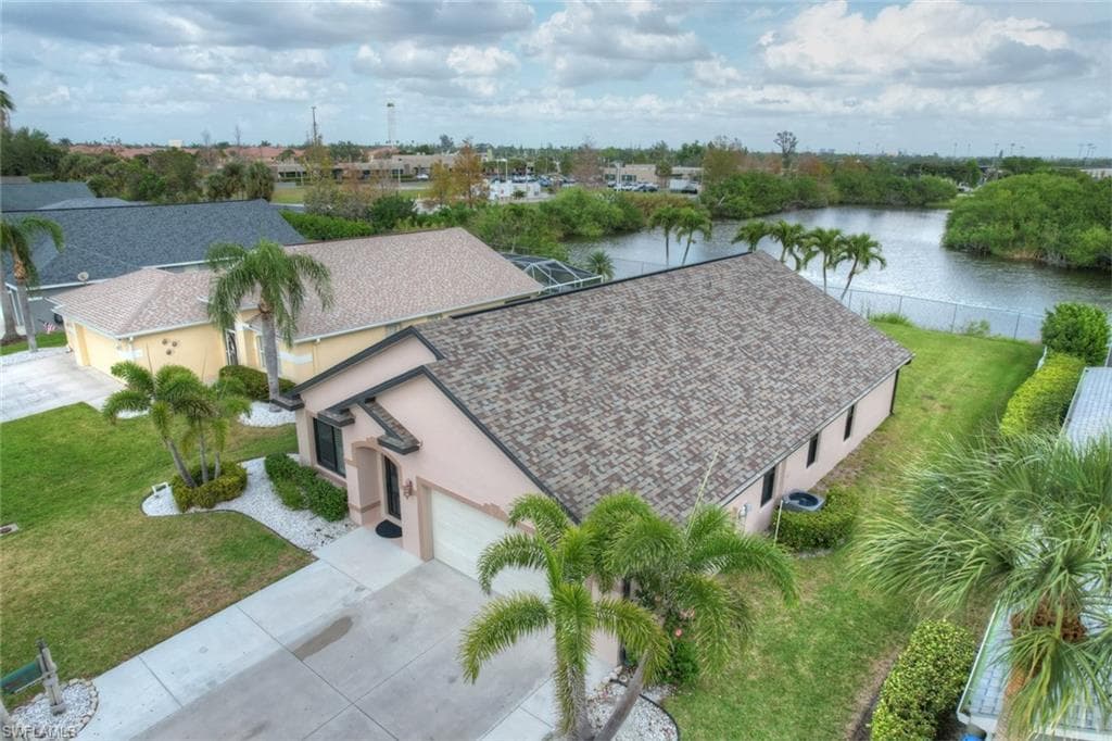 15613 Beachcomber AVE-3