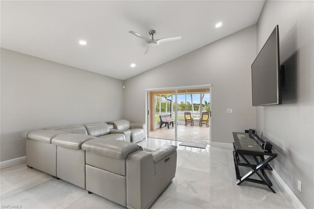 15613 Beachcomber AVE-20