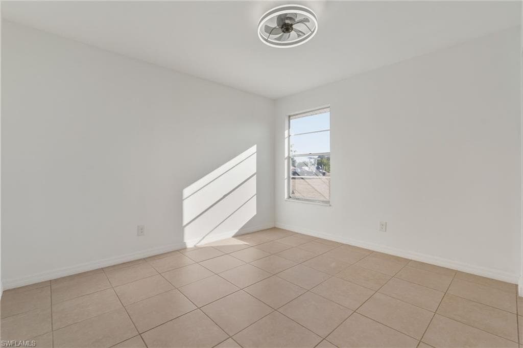 100 Contee DR, LEHIGH ACRES FL 33936-15