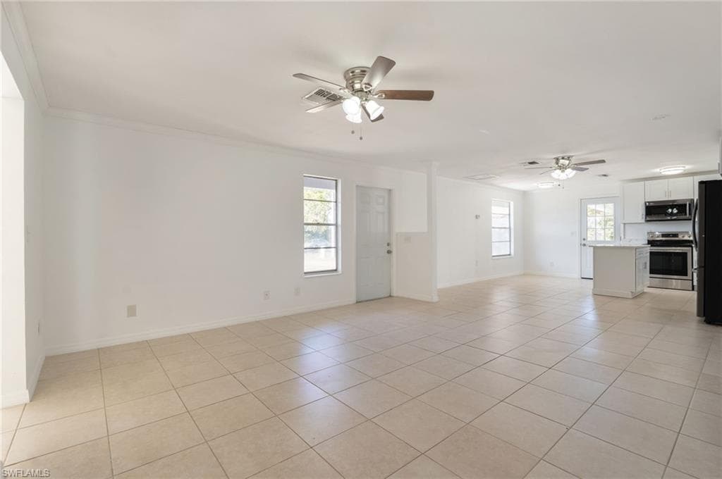 100 Contee DR, LEHIGH ACRES FL 33936-2