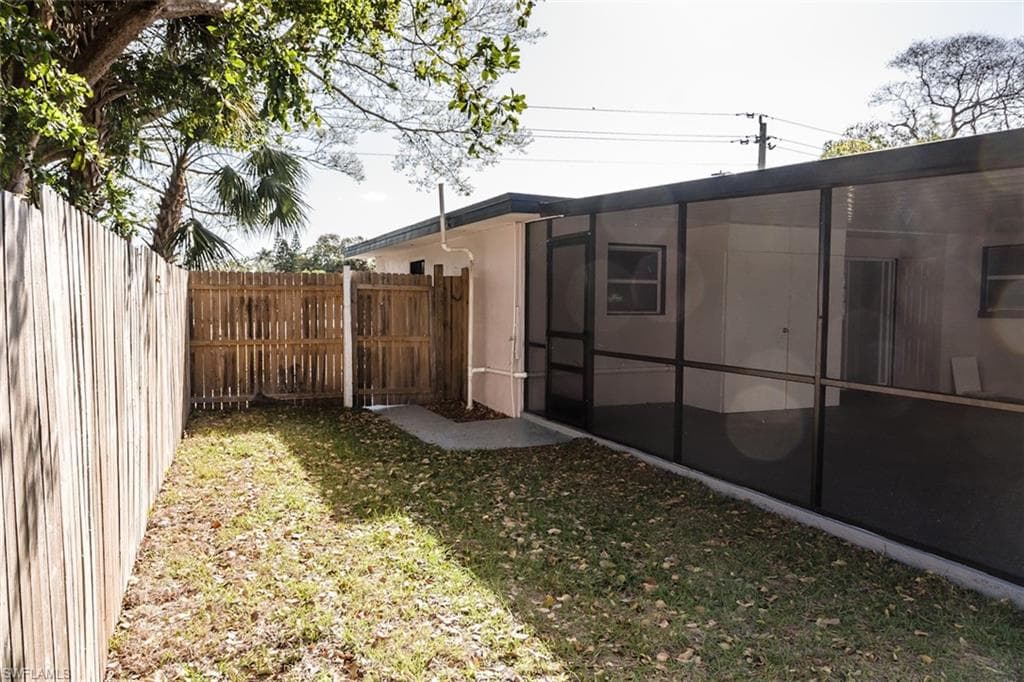 4330 Deleon ST, FORT MYERS FL 33901-31