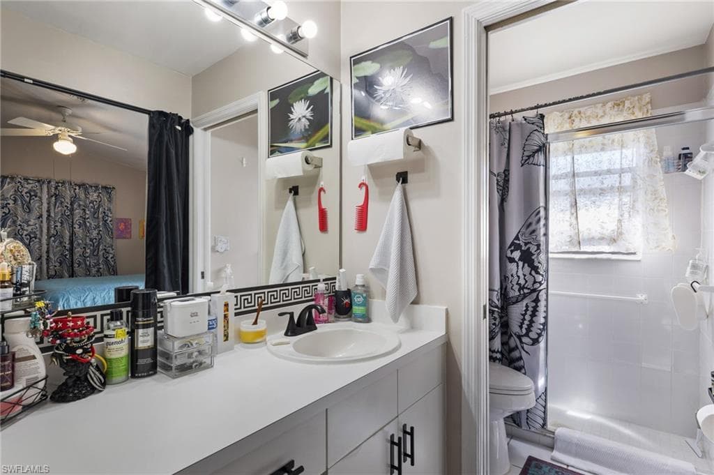 5521 Longleaf DR-12