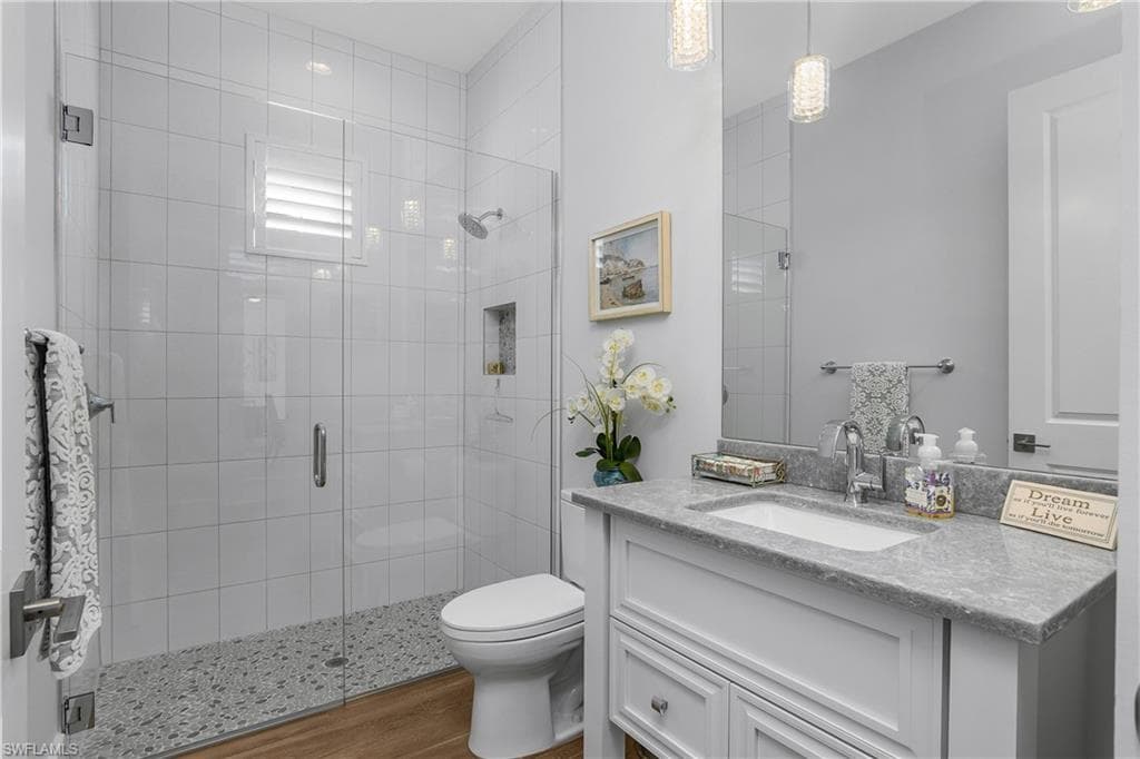 17424 Blue Sapphire DR, FORT MYERS FL 33913-25