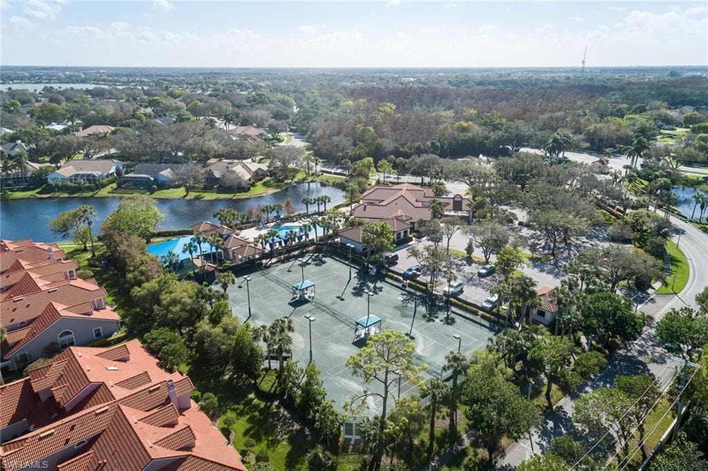 8069 San Vista CIR, NAPLES FL 34109-18