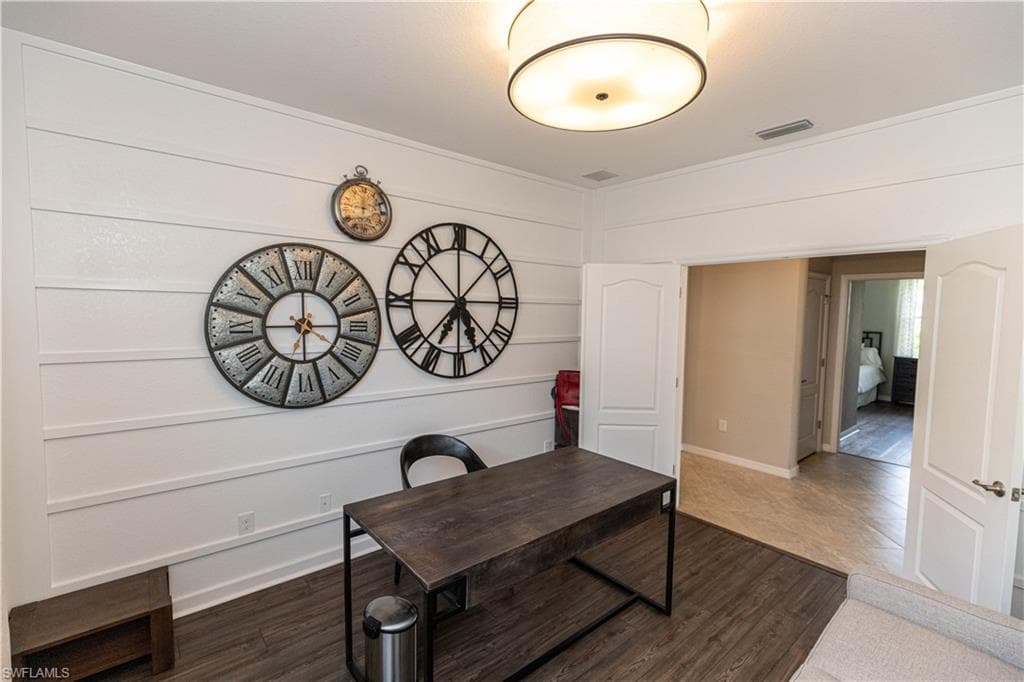 3650 Crimson LN-12