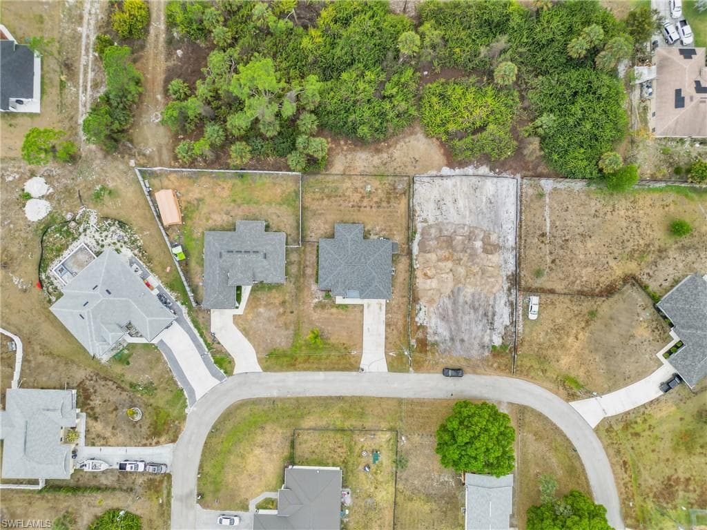6121 Hutton CT, FORT MYERS FL 33905-31