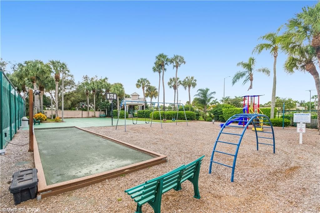 2608 Sailors WAY # 122, NAPLES FL 34109-42