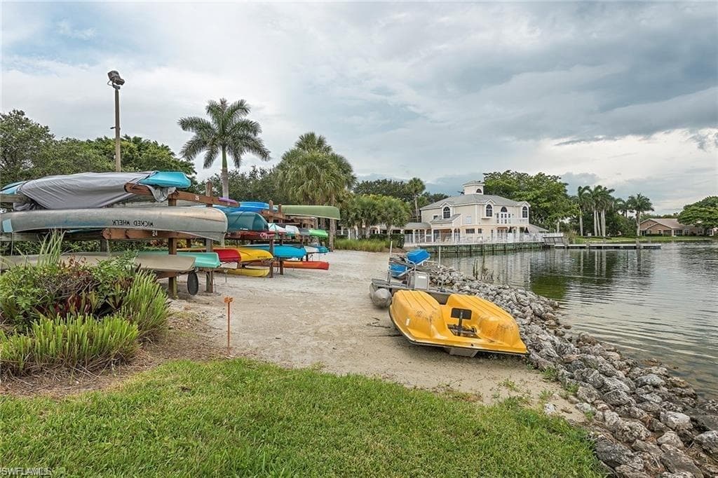 2608 Sailors WAY # 122, NAPLES FL 34109-38